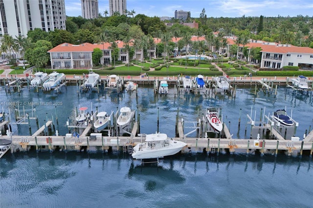 1 of 18 - 4000 Towerside Ter, Miami, FL