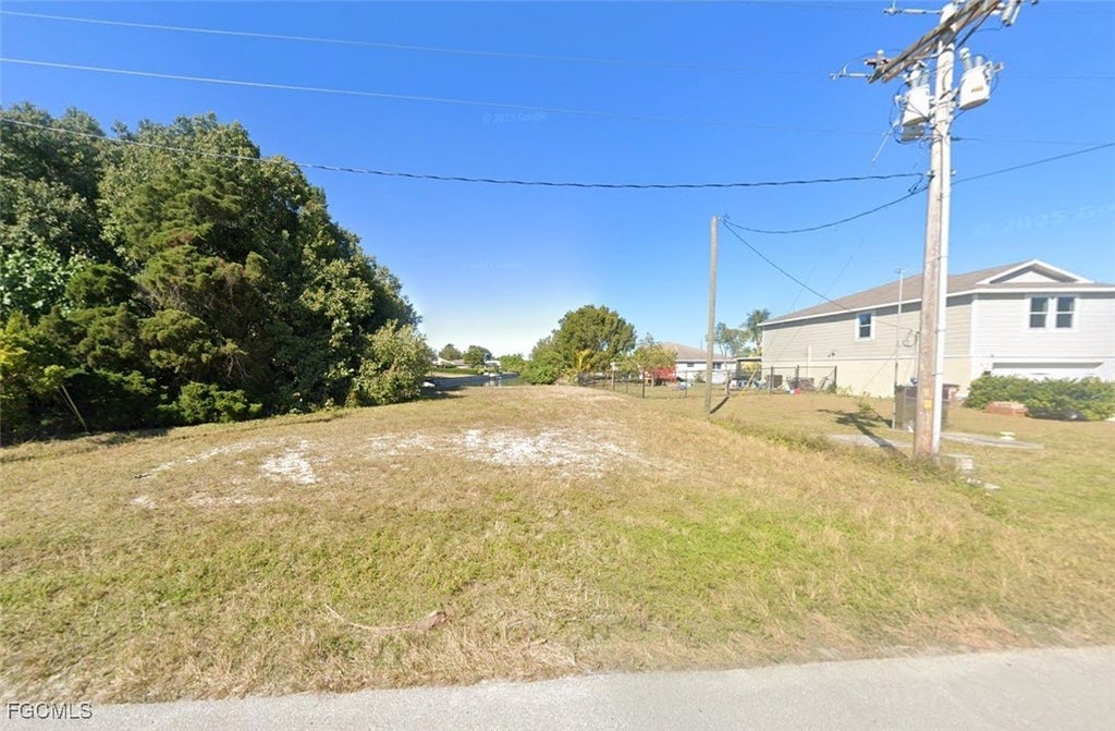 165 Se 3rd Ter, Cape Coral