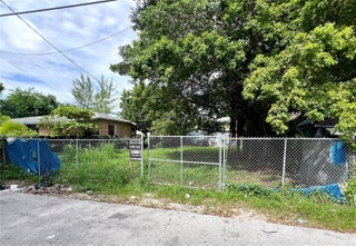 Photo of Listing #A11873117