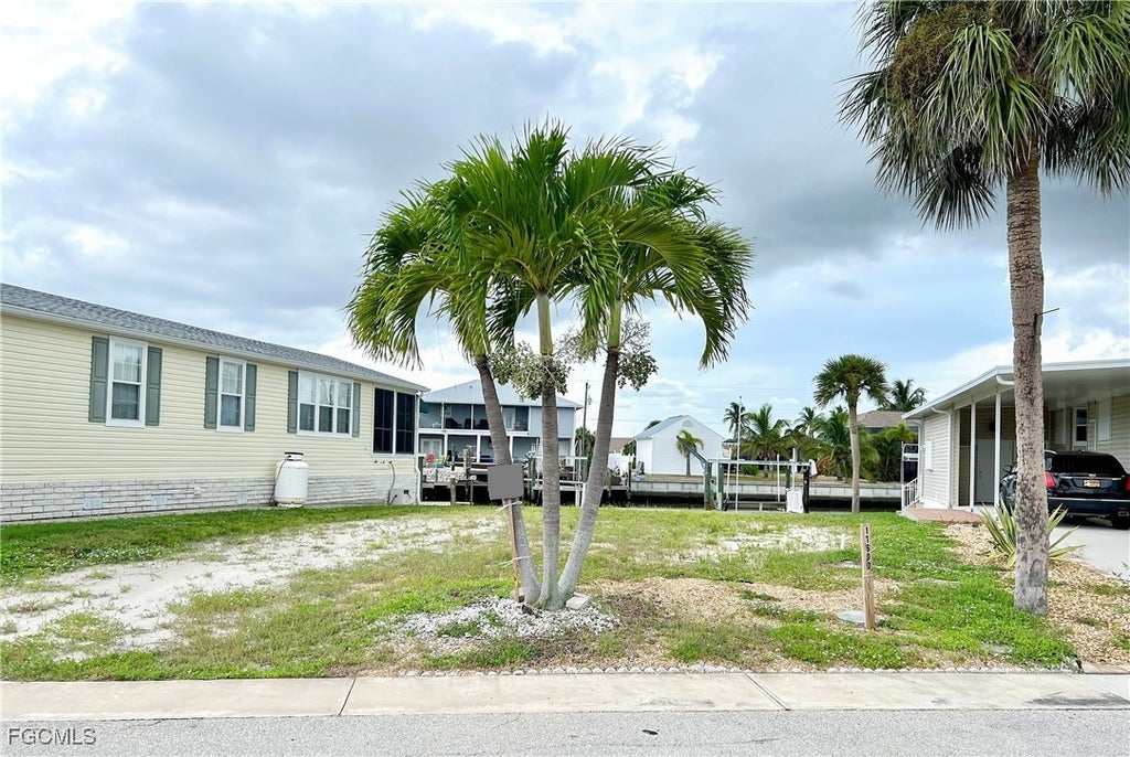 11600 Dogwood Ln, FORT MYERS BEACH