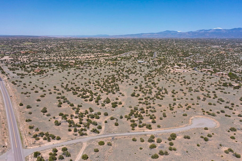 7 & 11 Calle Monte Vista, Santa Fe