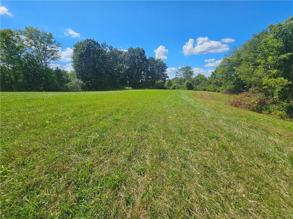 977 Glen Road, Neshannock