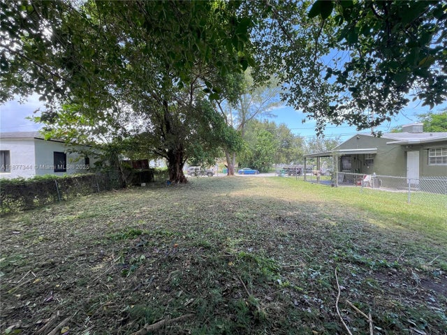 5 of 7 - 1456 Nw 57th St, Miami, FL