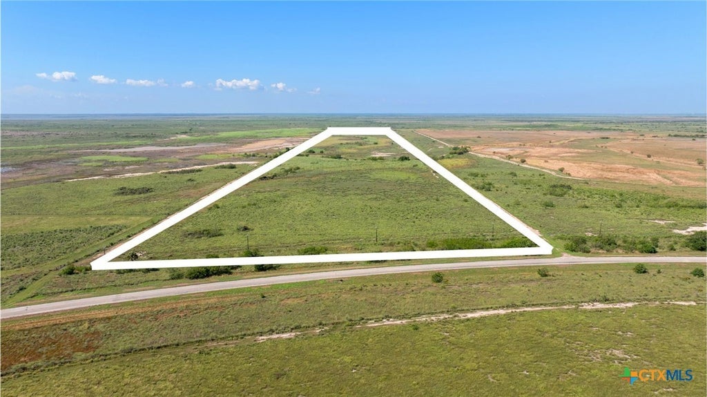 000 Sh 316 105.0 Acres, Port Lavaca