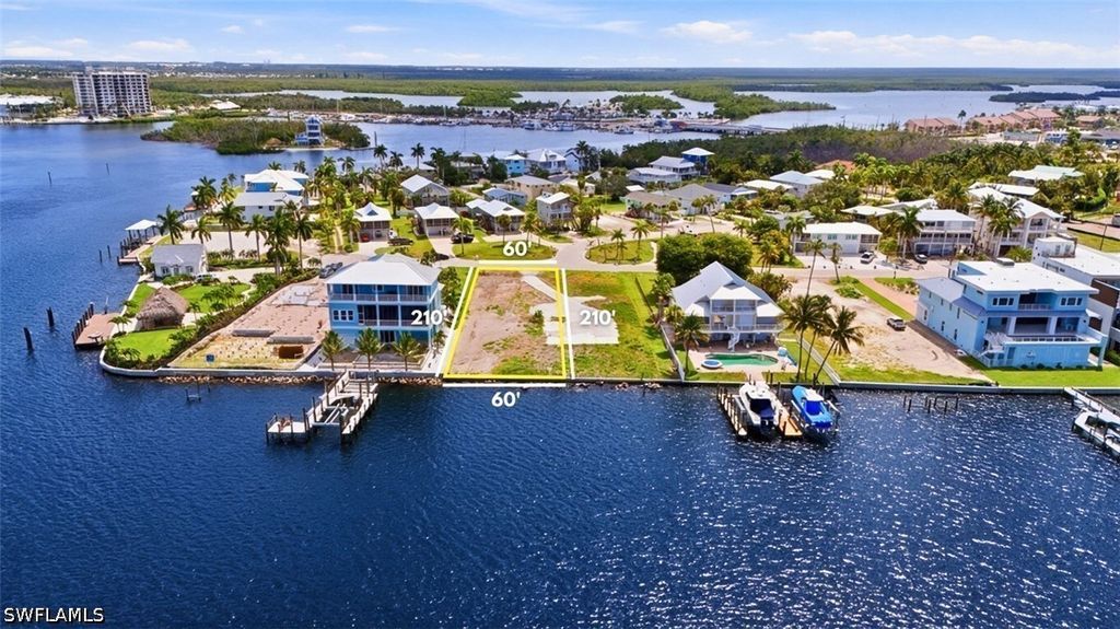 922 San Carlos Dr, Fort Myers Beach
