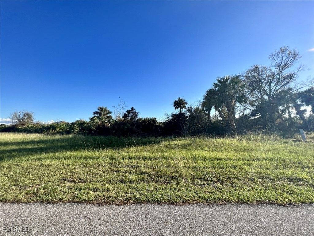 443 Albatross Rd, ROTONDA WEST