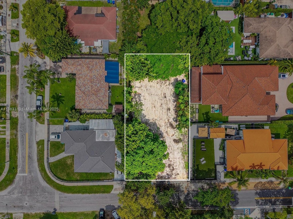 1315 Sw 21st St, Miami