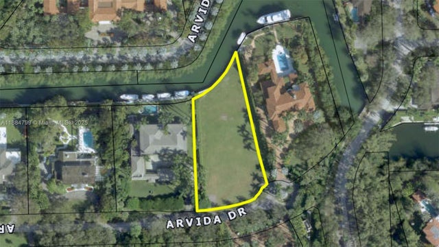 1 of 11 - 9175 Arvida Dr, Coral Gables, FL