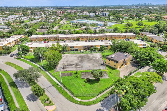 2 of 13 - 2600 Nw 60th Ter, Sunrise, FL