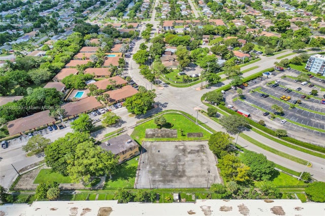 4 of 13 - 2600 Nw 60th Ter, Sunrise, FL