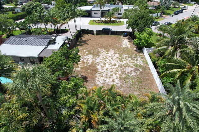 3 of 4 - 43 Ne 26th Ct, Wilton Manors, FL
