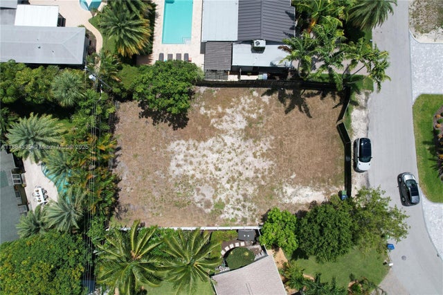 4 of 4 - 43 Ne 26th Ct, Wilton Manors, FL