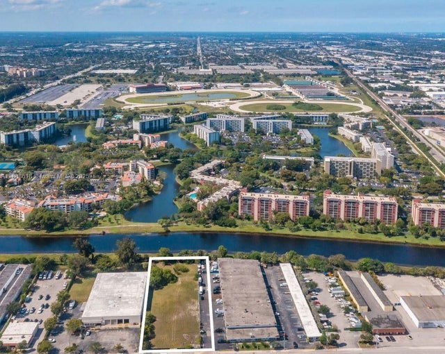 1 of 10 - 2083 W Mcnab Rd, Pompano Beach, FL