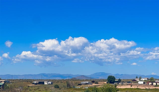 12 Calle Manzano, Santa Fe