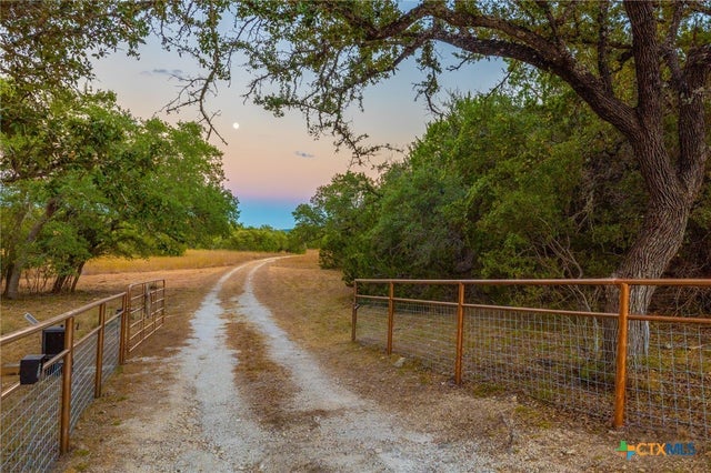 1100 Thompson Ranch Road, Wimberley