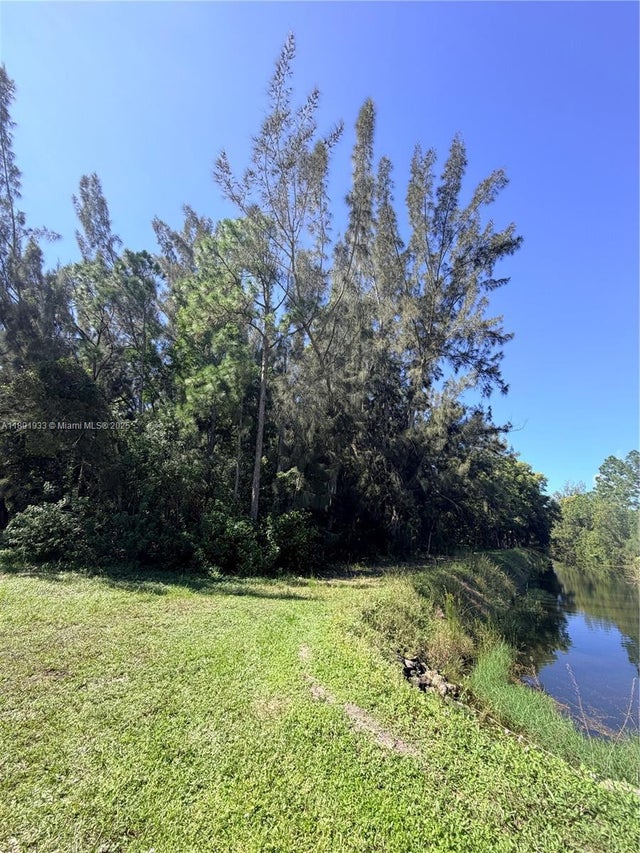4 of 19 - 180xx 42 Rd N, Loxahatchee, FL