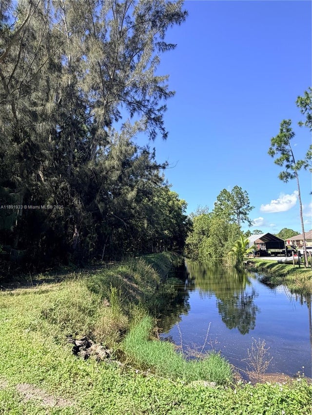 5 of 19 - 180xx 42 Rd N, Loxahatchee, FL