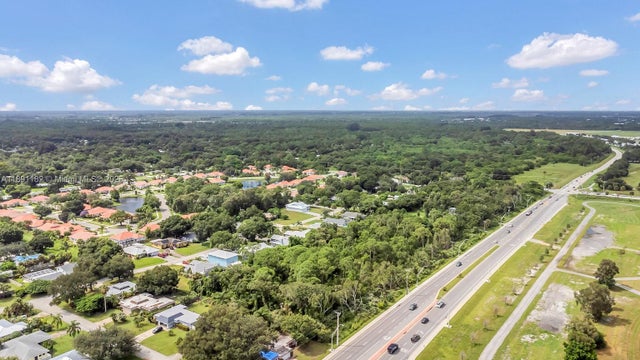 4 of 10 - 2301 43rd Avenue, Vero Beach, FL
