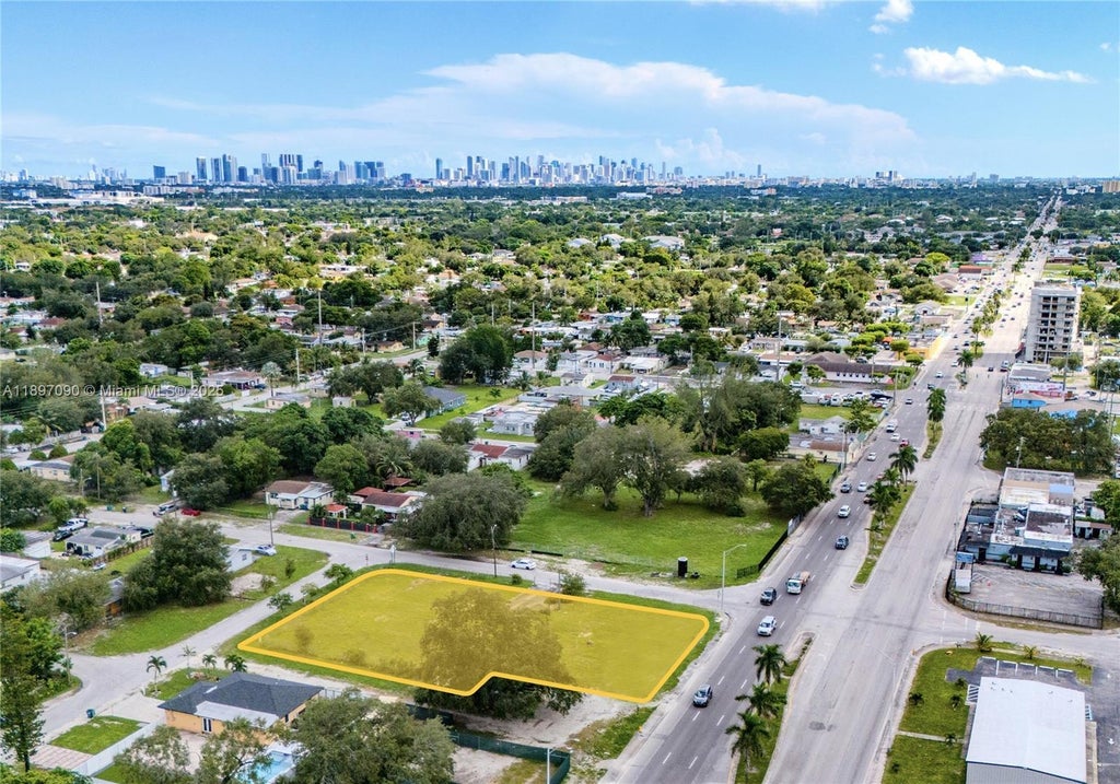 8901 Nw 22nd Ave, Miami