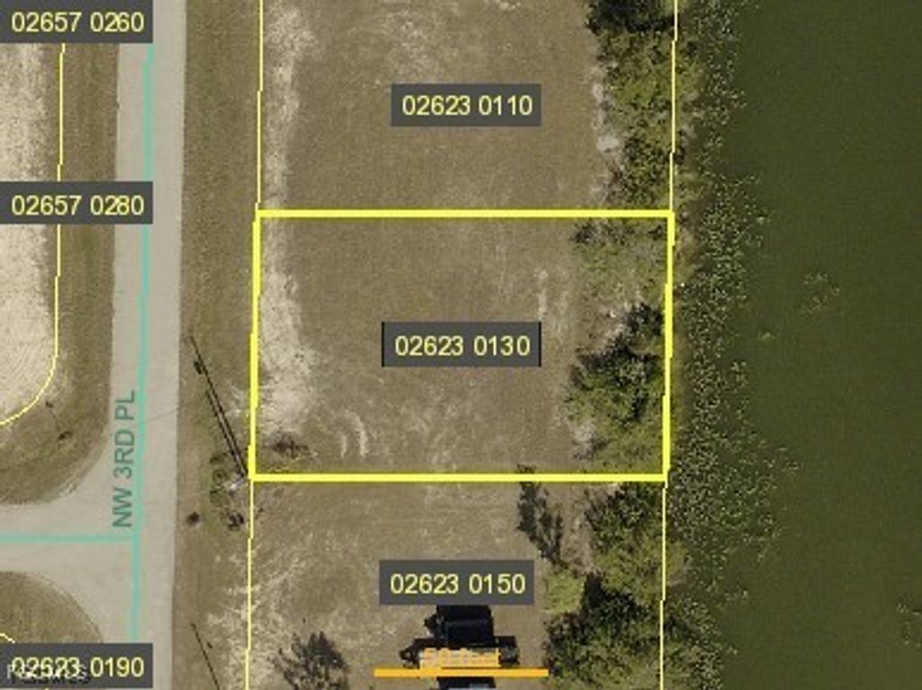1423 Nw 3rd Pl, Cape Coral