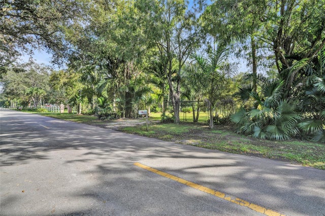 5 of 27 - 14270 Sw 20th Street, Davie, FL