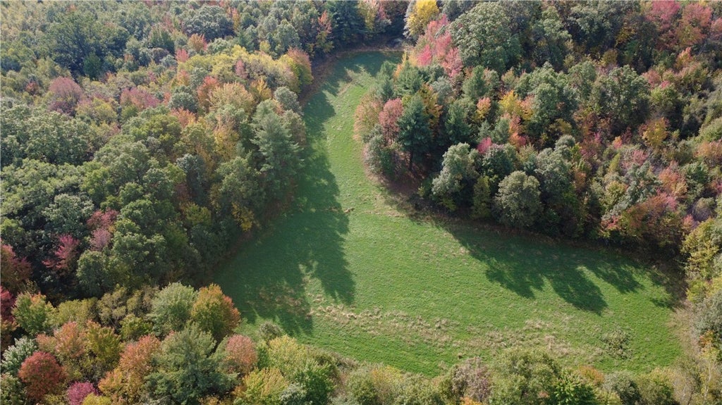 000 Robin Avenue, Granton