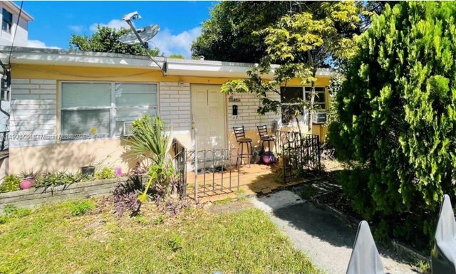 3 of 20 - 241 Nw 32nd St, Miami, FL