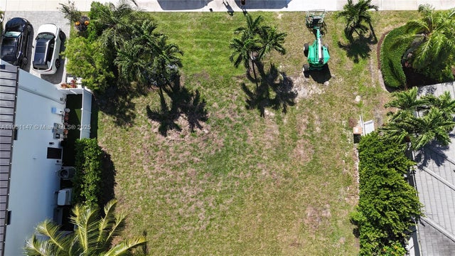 5 of 13 - 2511 Ne 48th Ct, Lighthouse Point, FL