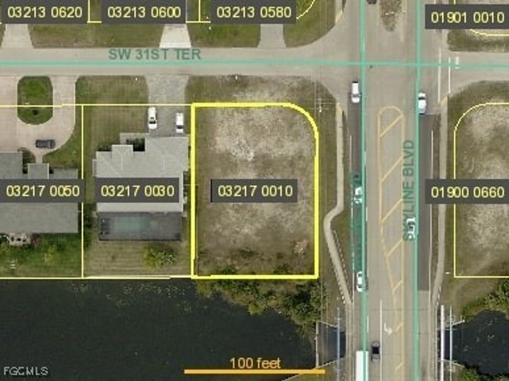 802 Sw 31st Ter, Cape Coral