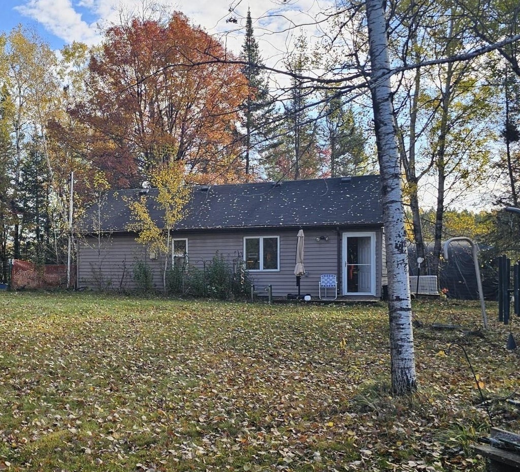 1323 Pratt Junction Rd, Pelican Lake