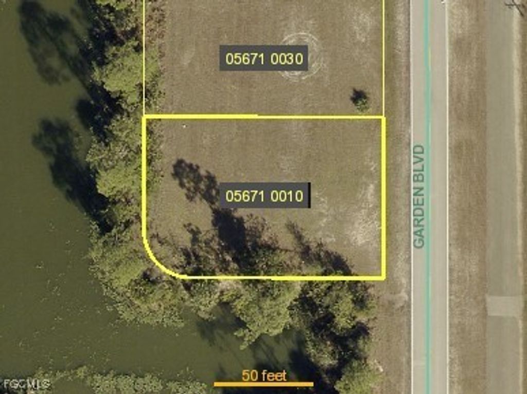 3328 Garden Blvd, Cape Coral