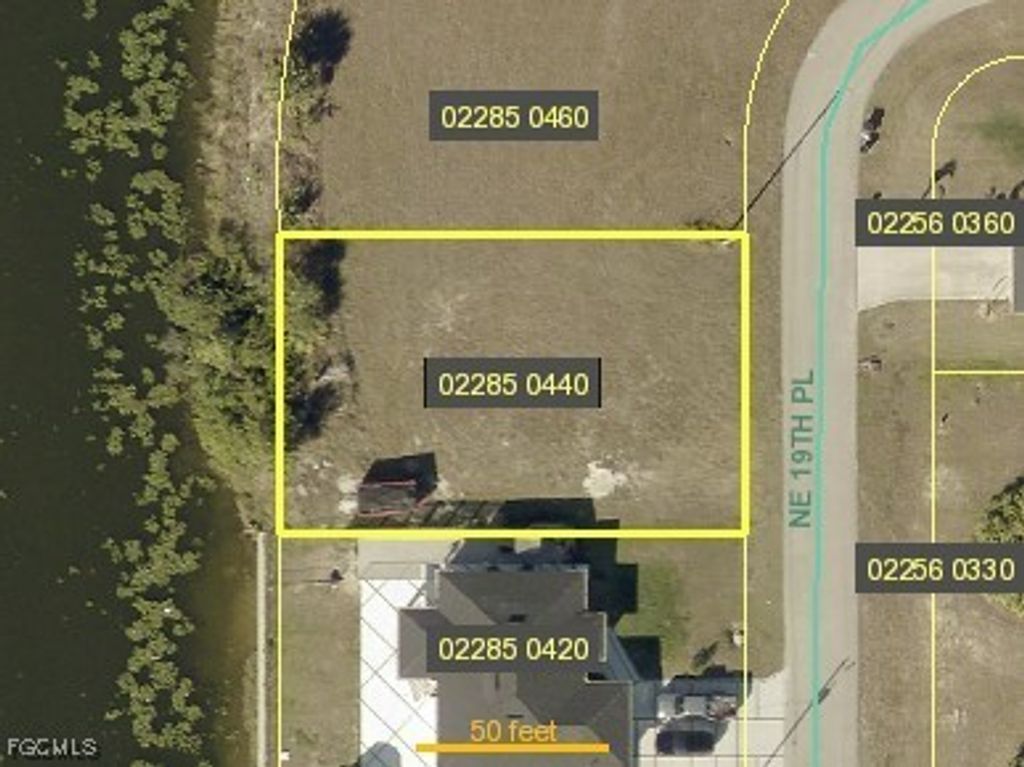 2626 Ne 19th Pl, Cape Coral