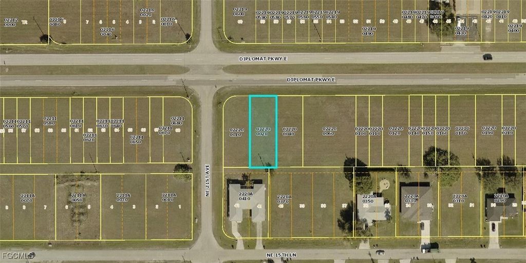 2104 Diplomat Pkwy E, CAPE CORAL