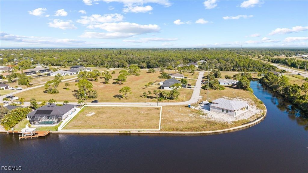 3222 Nw 23rd St, Cape Coral