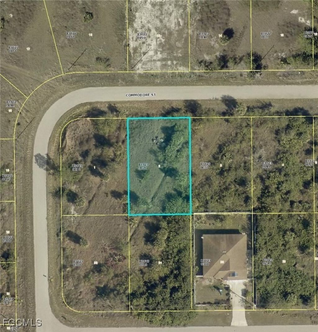 936 Commodore St, LEHIGH ACRES