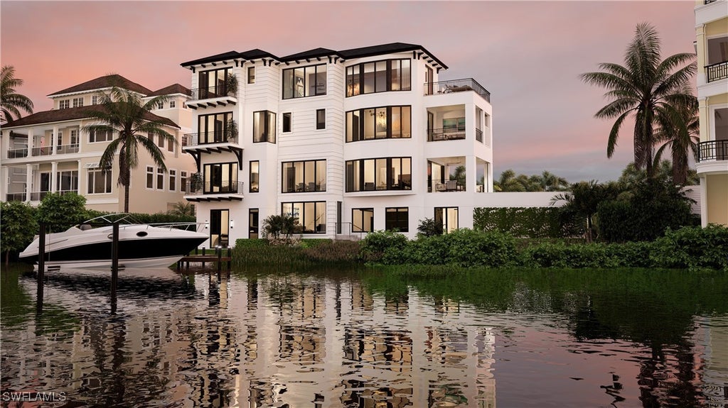 239 Bayfront Dr, Bonita Springs