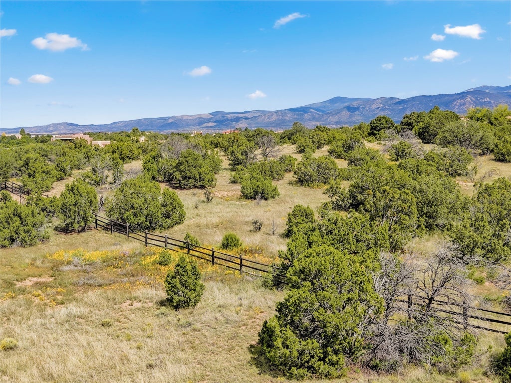 8 Toribelle Trail, Santa Fe