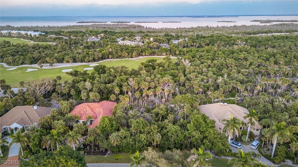 2372 Wulfert Rd, Sanibel