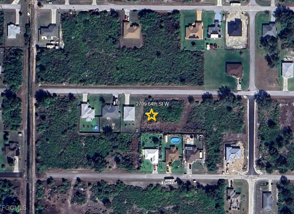 2709 64th St W, LEHIGH ACRES