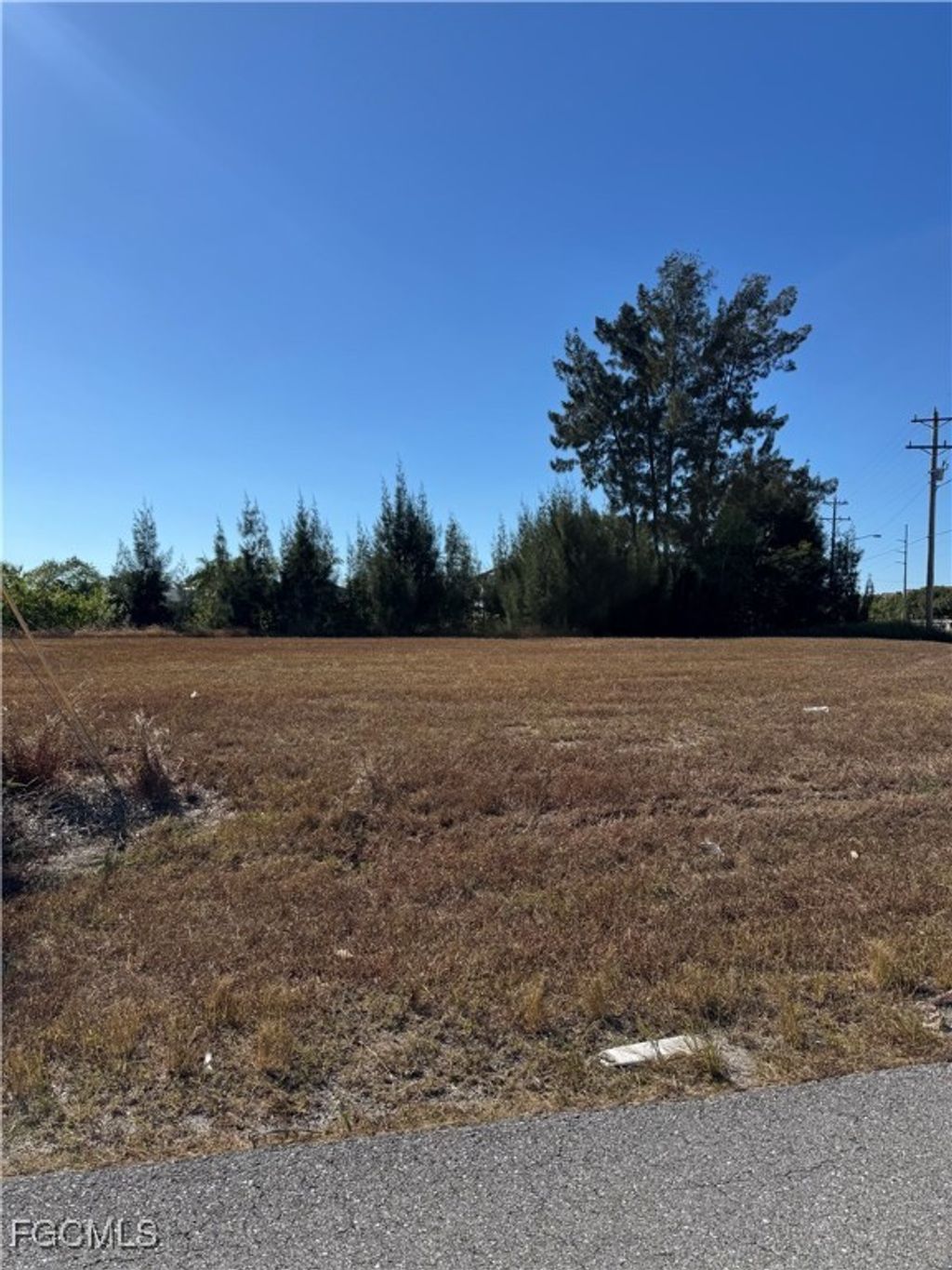 2346 Ne 19th Pl, CAPE CORAL