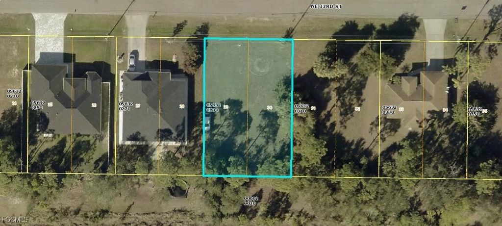 1810 Ne 33rd St, CAPE CORAL