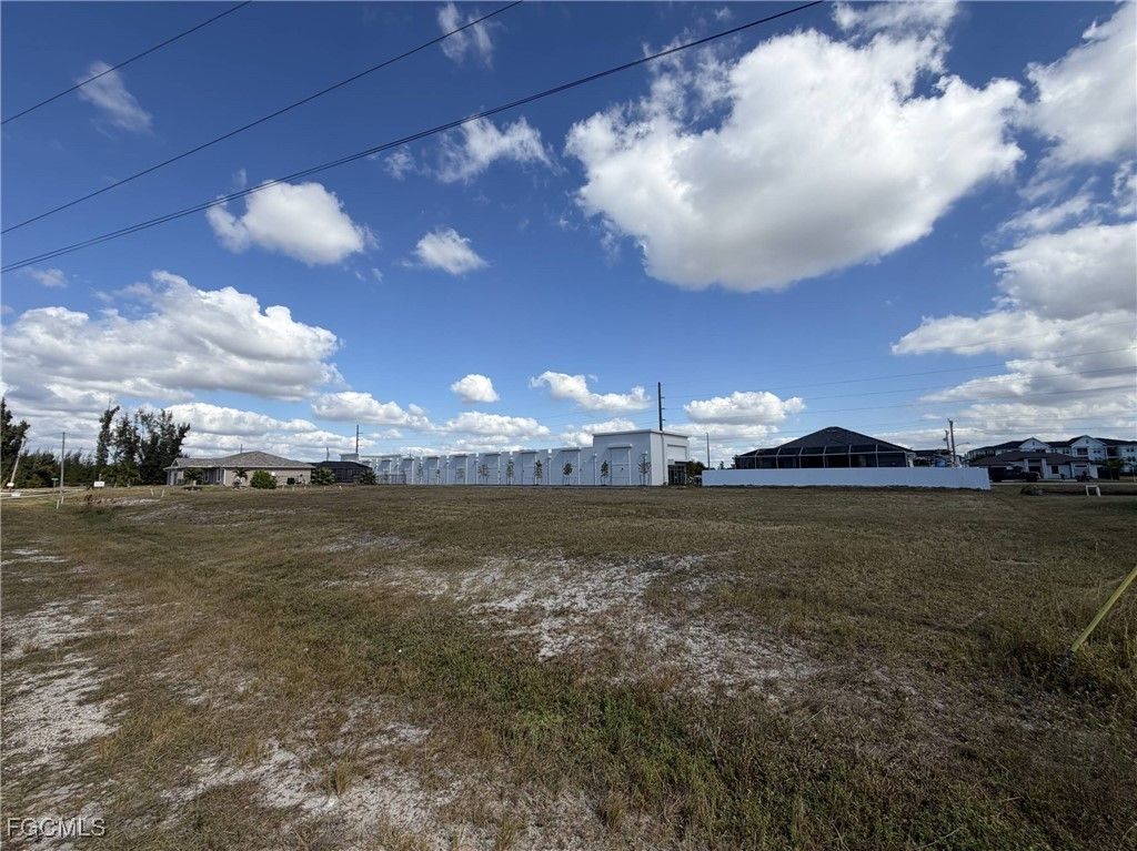 131 Sw 16th Pl, CAPE CORAL