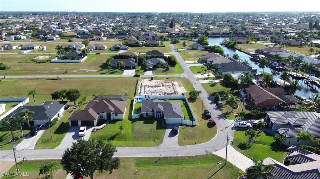 3405 Nw 6th St, Cape Coral