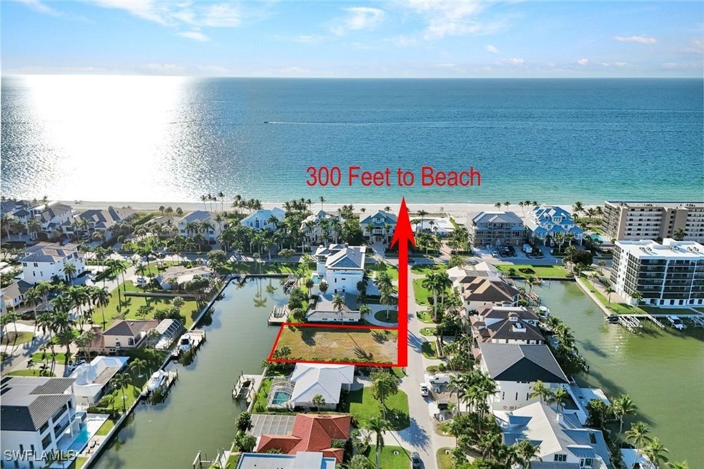 112 Seabreeze Ave, Naples
