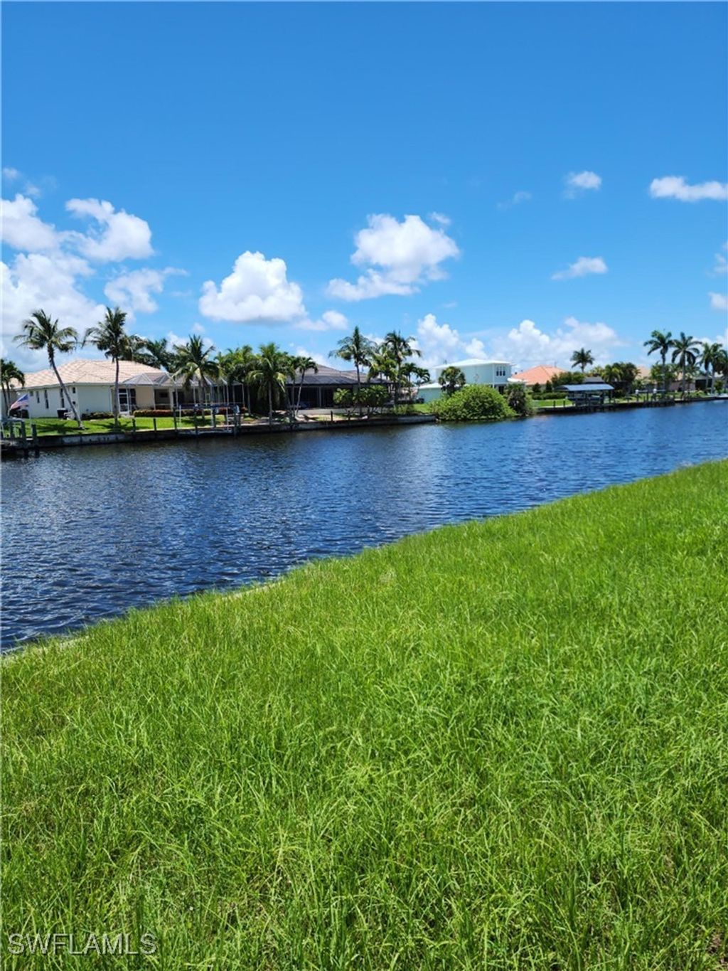 2712 Sw 37th Ter, CAPE CORAL