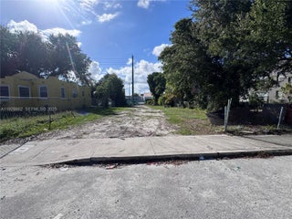 Photo of Listing #A11928862