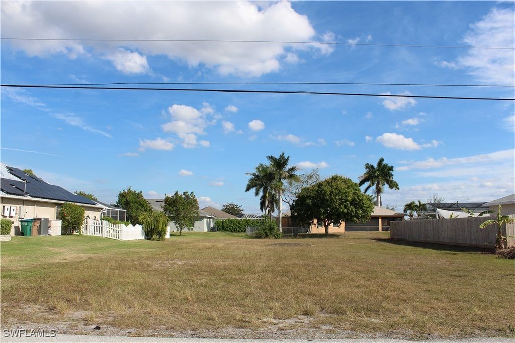 3713 Andalusia Blvd, Cape Coral