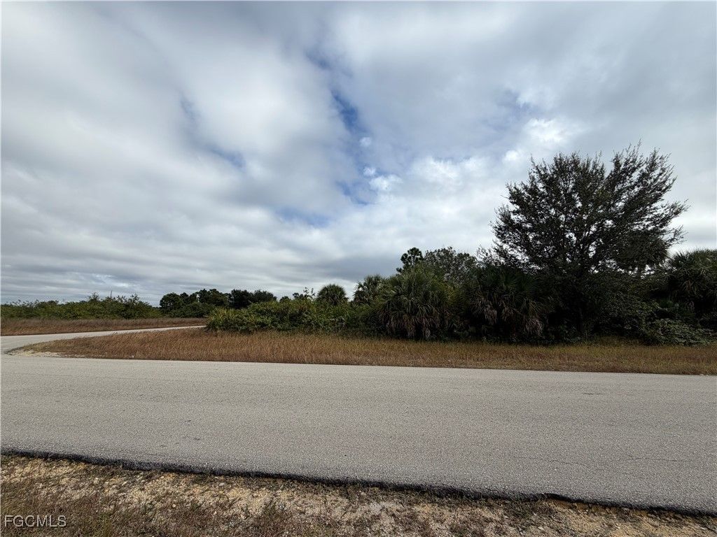 407 Mcarthur Blvd, Lehigh Acres
