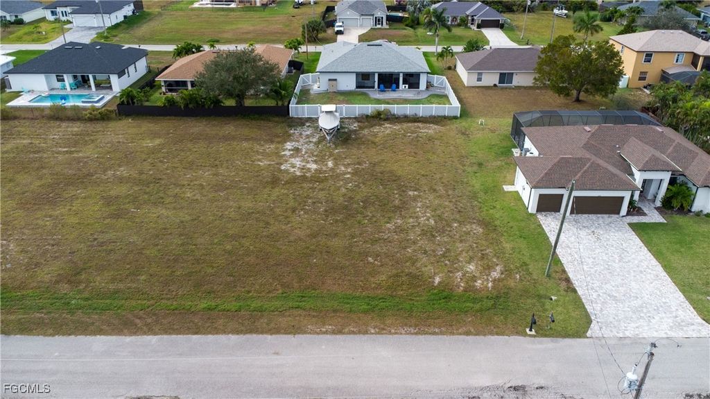1224 Nw 35th Ave, CAPE CORAL