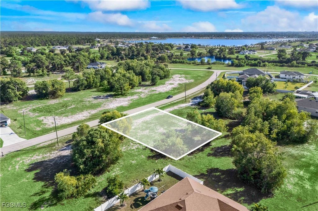4526 Nw 36th Pl, CAPE CORAL